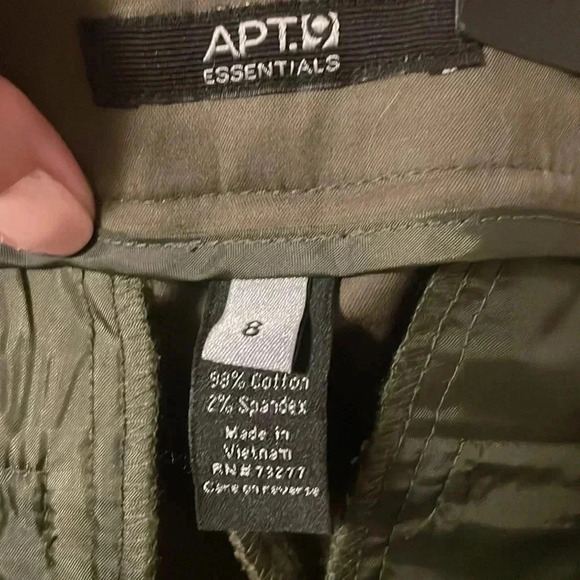 Apt 9 belted Bermuda shorts - Picture 4 of 4